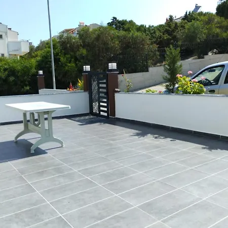 Seferihisarda Tam Muestakil 5 Odali Turizm Konutu Vakantiehuis Seferihisar