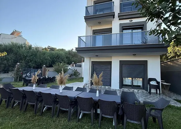 Seferihisarda Tam Muestakil 5 Odali Turizm Konutu *