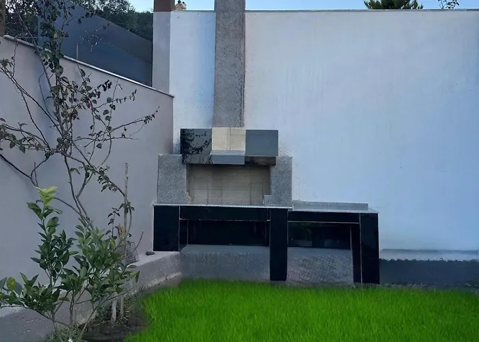 Seferihisarda Tam Muestakil 5 Odali Turizm Konutu