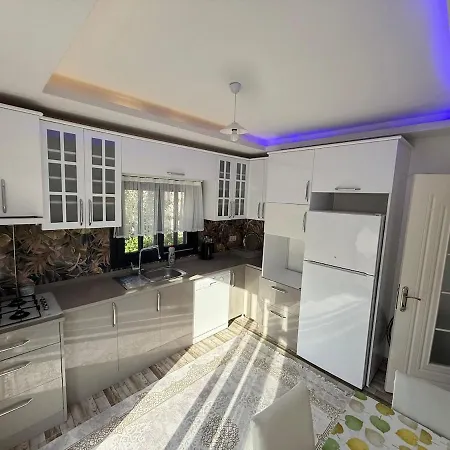 Seferihisarda Tam Muestakil 5 Odali Turizm Konutu Hébergement de vacances