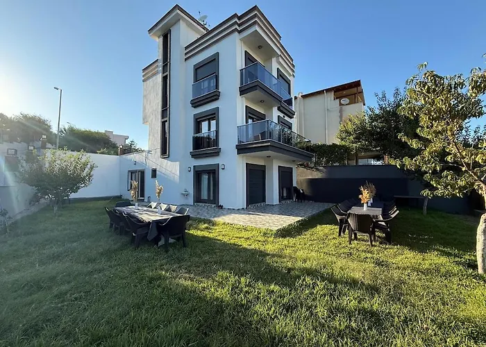 Seferihisarda Tam Muestakil 5 Odali Turizm Konutu بيت للعطل