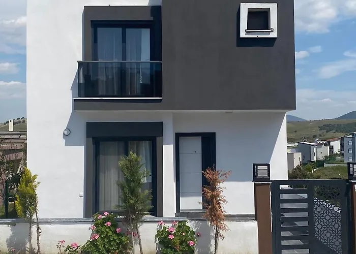 بيت للعطل Seferihisarda Tam Muestakil 5 Odali Turizm Konutu