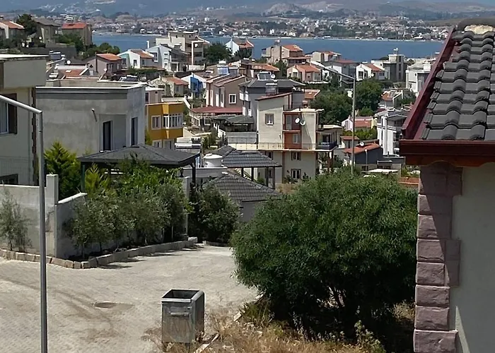 Seferihisarda Tam Muestakil 5 Odali Turizm Konutu * سفيريهيسار