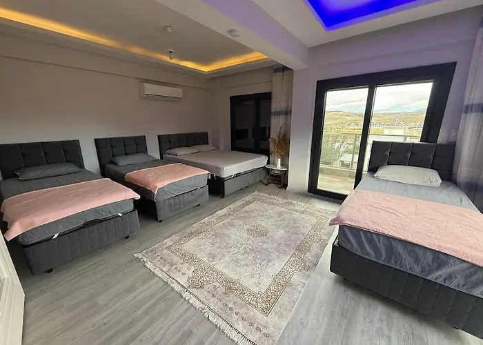 Seferihisarda Tam Muestakil 5 Odali Turizm Konutu *