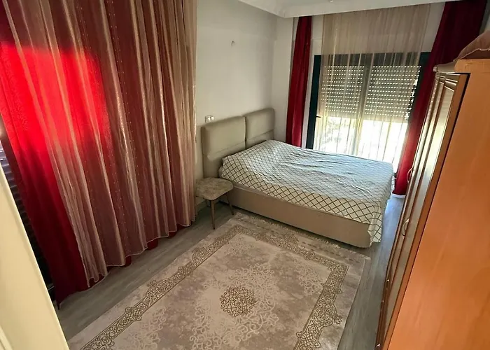 Seferihisarda Tam Muestakil 5 Odali Turizm Konutu بيت للعطل